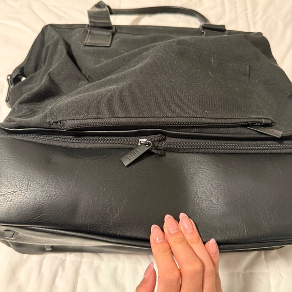 Beis Convertible Mini Weekender - Picture 3 of 4